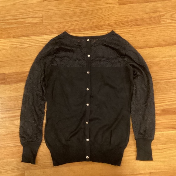 Large Black Lace Sweater - Picture 4 of 4